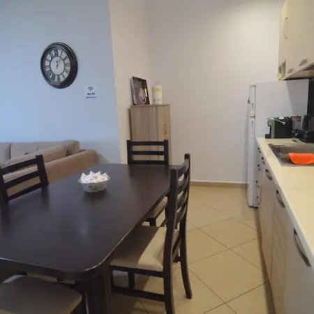 Belavista 2 Apartment *