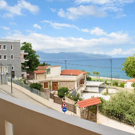 Belavista 2 Apartment